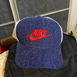 Nike snapback hat